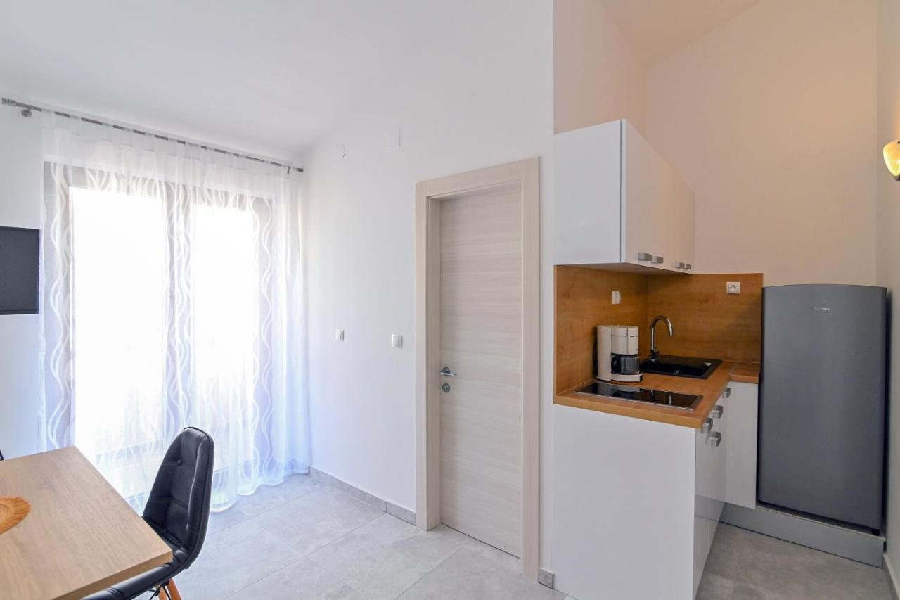 Apartments Andrea I Baška Exterior foto