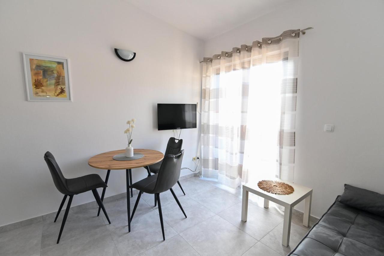Apartments Andrea I Baška Exterior foto
